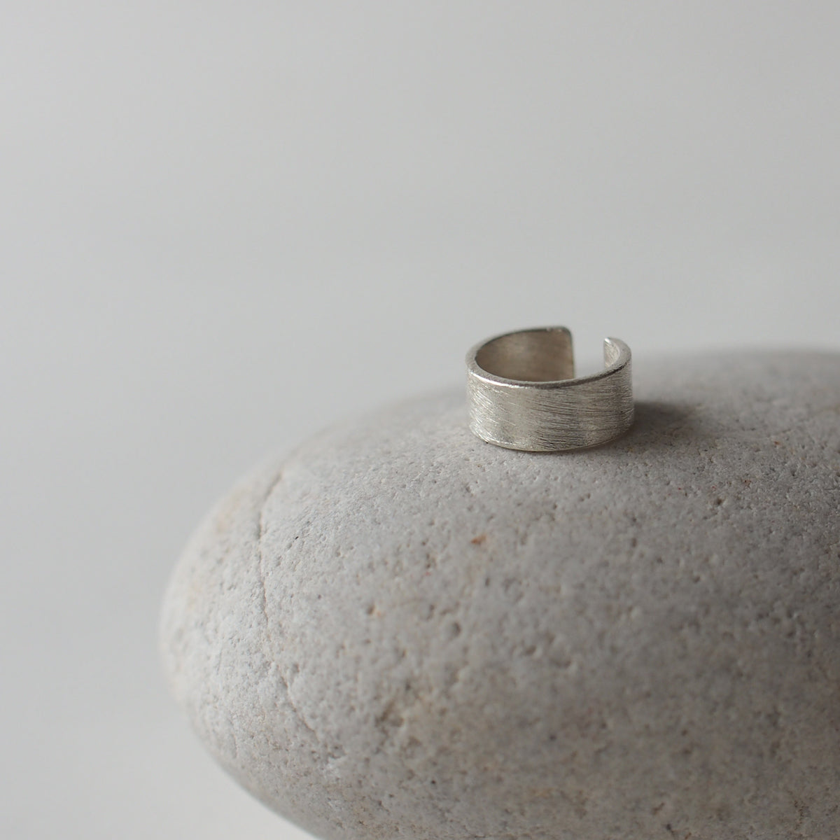 LAKE (L2)Handmade Silver Ear Cuff