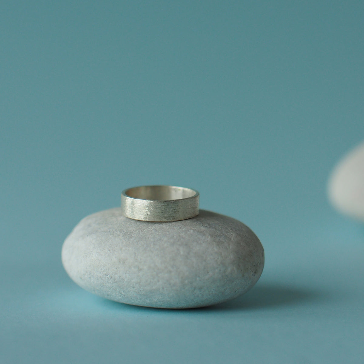 LAKE (L) Handmade Silver Ring