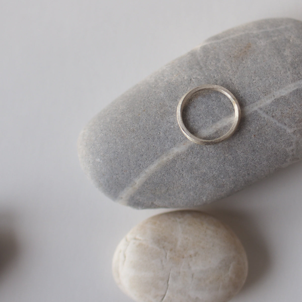 LITTLE PEBBLE Handmade Silver Ring