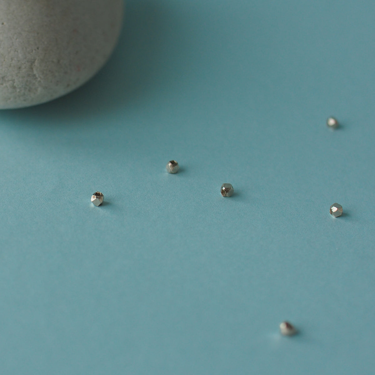 HILLS (M) Handmade Silver Climber Earrings
