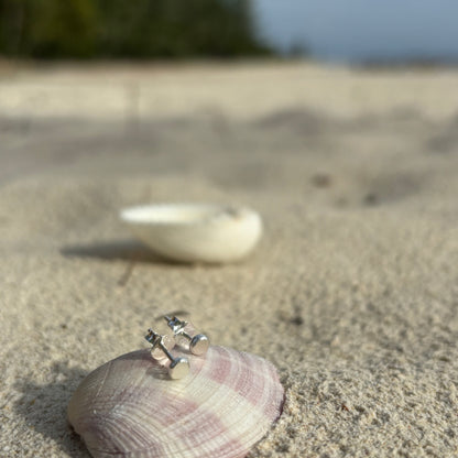 MINI PEBBLE handmade silver earrings