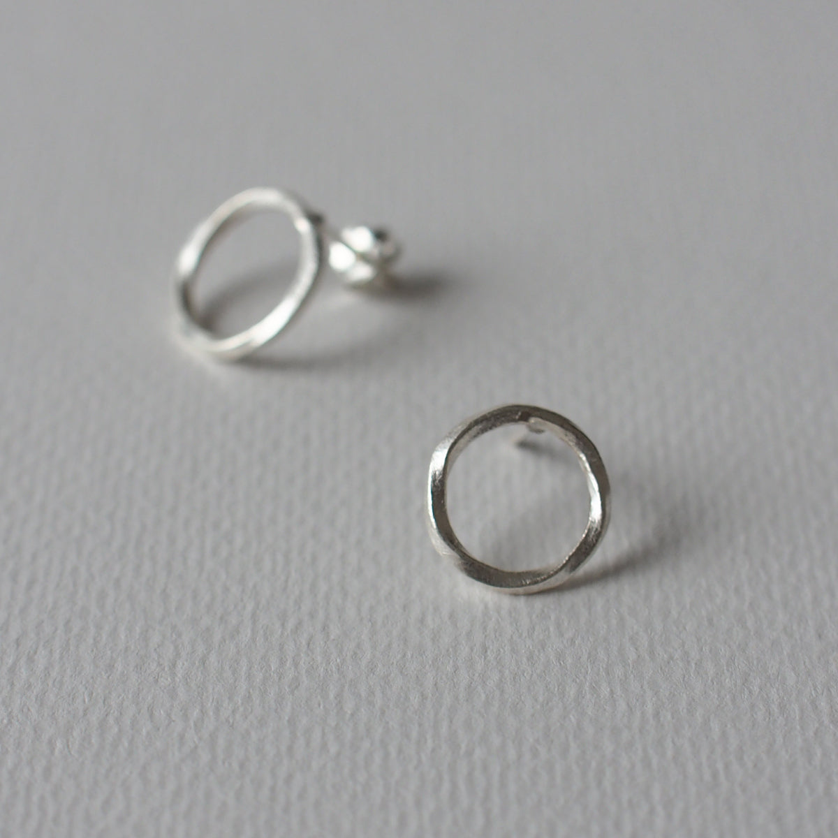 LITTLE PEBBLE Handmade Silver Earrings