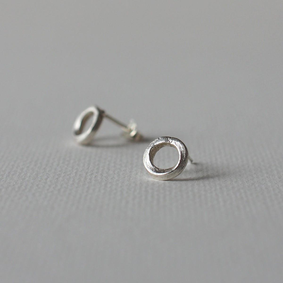 LITTLE PEBBLE Handmade Silver Earrings