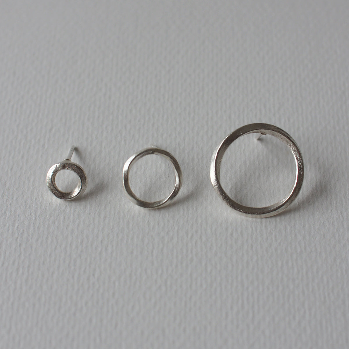 LITTLE PEBBLE Handmade Silver Earrings